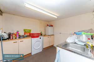 Utility Room- click for photo gallery